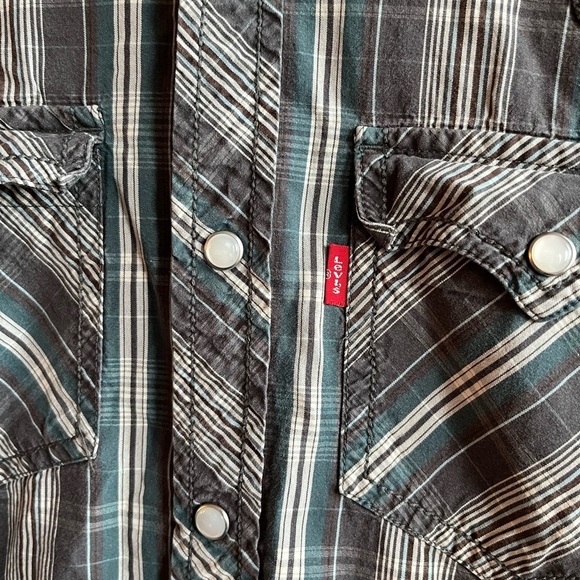 Levi's Authentic Western Wear Checkered Button-down Shirt - Picture 5 of 11